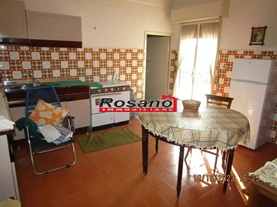 Immagine 5 di Villa in vendita  a Biancavilla