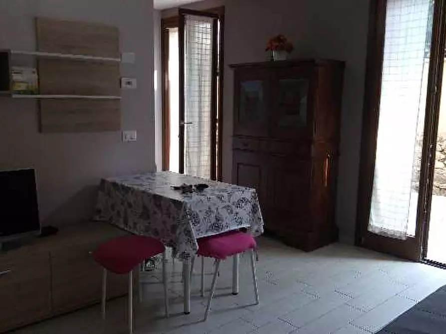 Immagine 1 di Appartamento in vendita  in Via De Bonis a Verbania