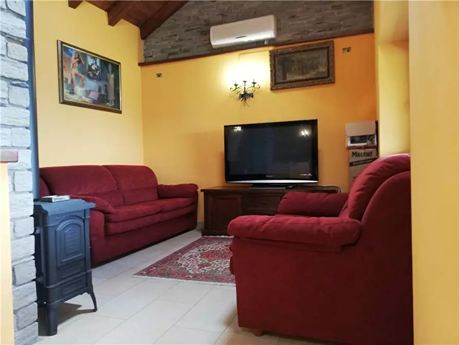 Immagine 3 di Villa in vendita  in Via Capoluogo, snc a Intragna