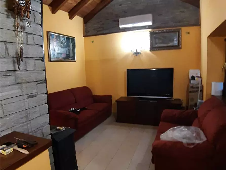 Immagine 6 di Villa in vendita  in Via Capoluogo, snc a Intragna