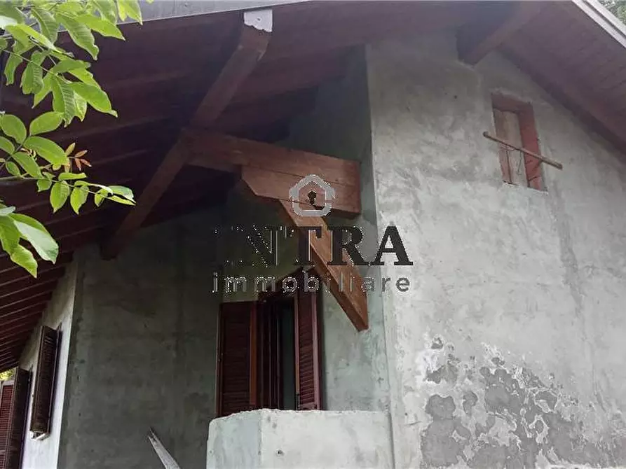 Immagine 3 di Villa in vendita  a Miazzina