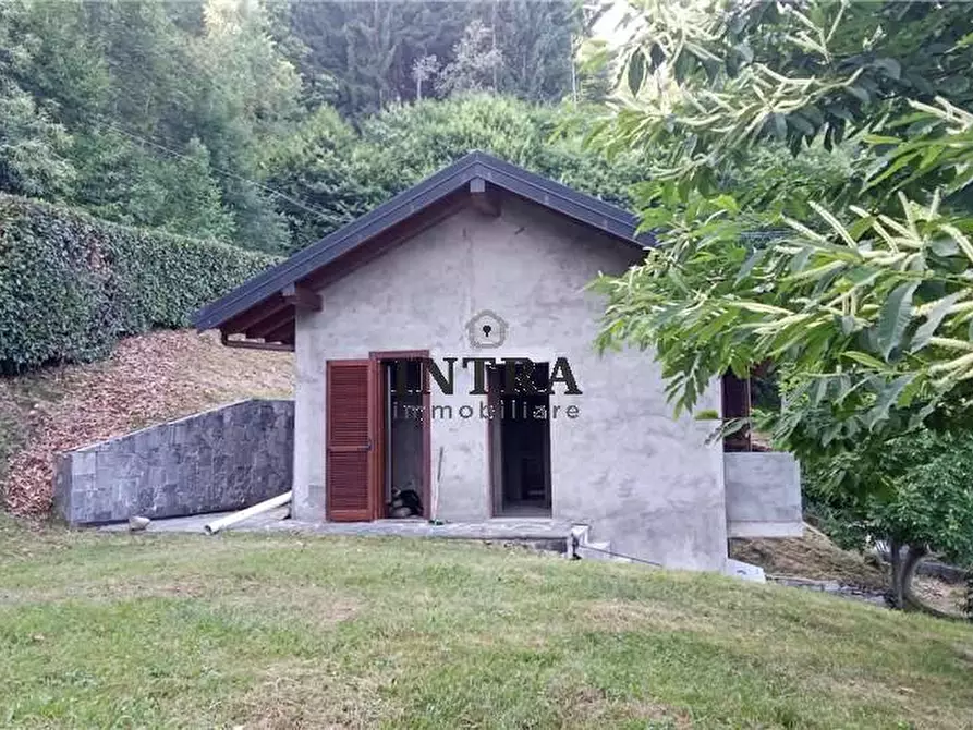 Immagine 4 di Villa in vendita  a Miazzina