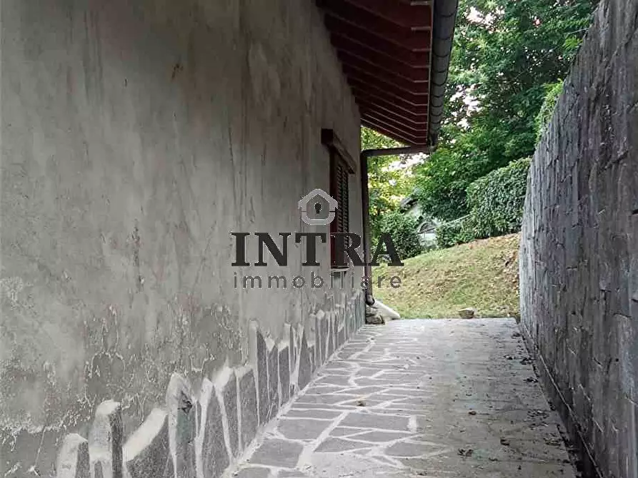 Immagine 5 di Villa in vendita  a Miazzina