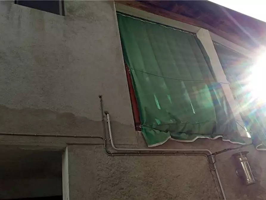 Immagine 13 di Villa in vendita  a Aurano