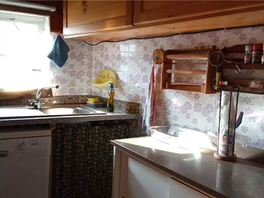 Immagine 5 di Villa in vendita  a Aurano