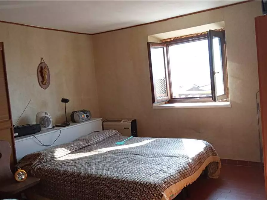 Immagine 7 di Villa in vendita  a Aurano