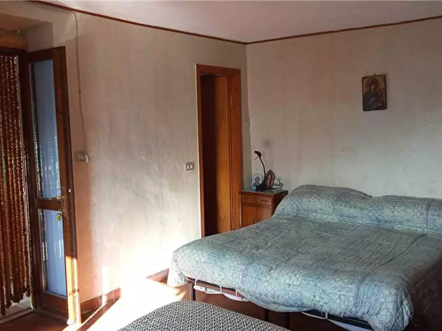Immagine 9 di Villa in vendita  a Aurano