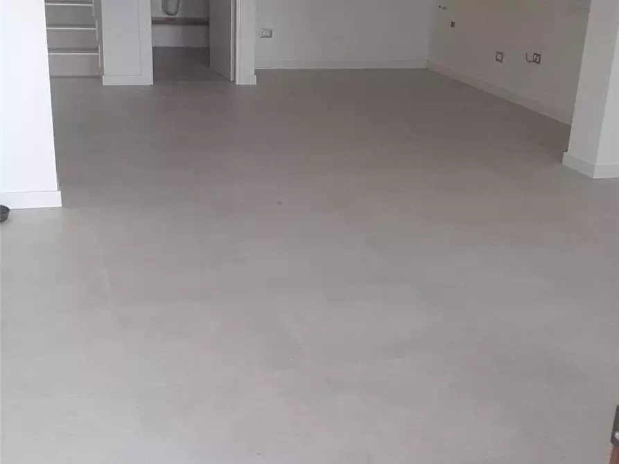 Immagine 7 di Casa bifamiliare in vendita  a Verbania