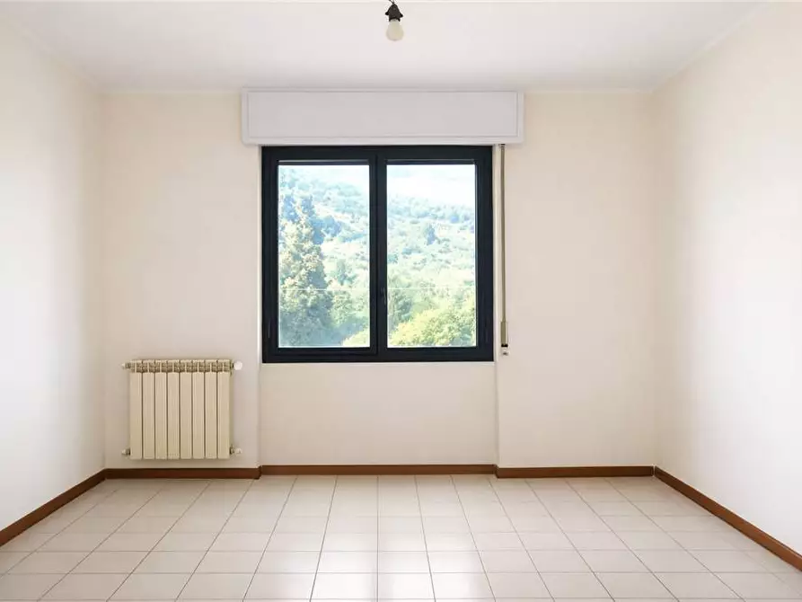 Immagine 7 di Appartamento in vendita  a Verbania