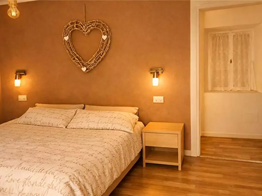 Immagine 6 di Villa in vendita  in Via Garibaldi a Cambiasca
