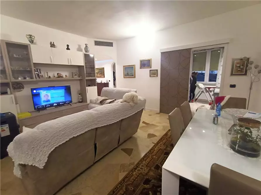 Immagine 2 di Appartamento in vendita  in P.zza LIBERTA', 17 a Robbio
