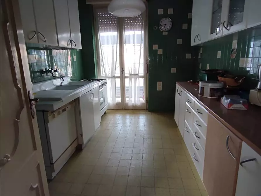 Immagine 5 di Appartamento in vendita  in Via HUGUES, 13 a Casale Monferrato