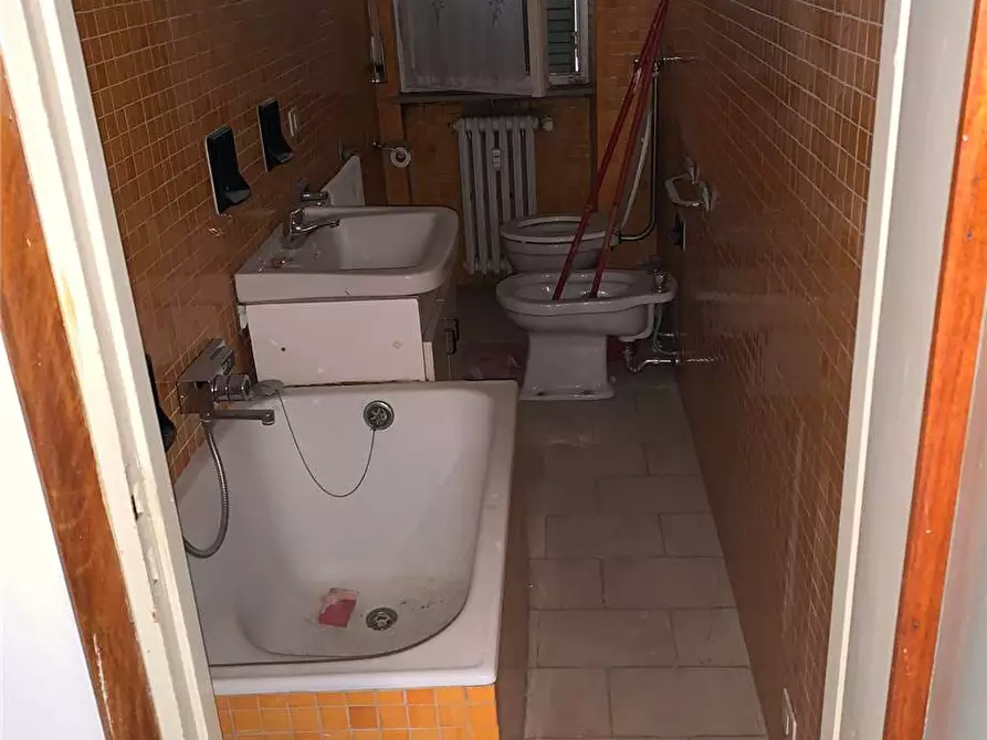 Immagine 5 di Appartamento in vendita  a Casale Monferrato