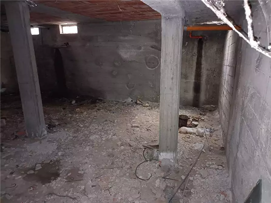 Immagine 2 di Attività commerciale in vendita  a Casale Monferrato