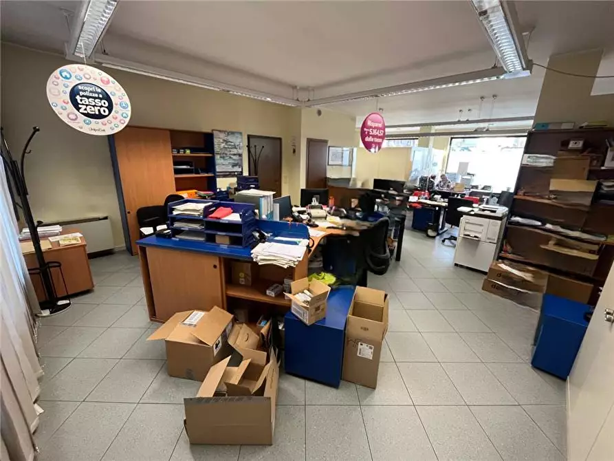 Immagine 2 di Ufficio in vendita  a Casale Monferrato