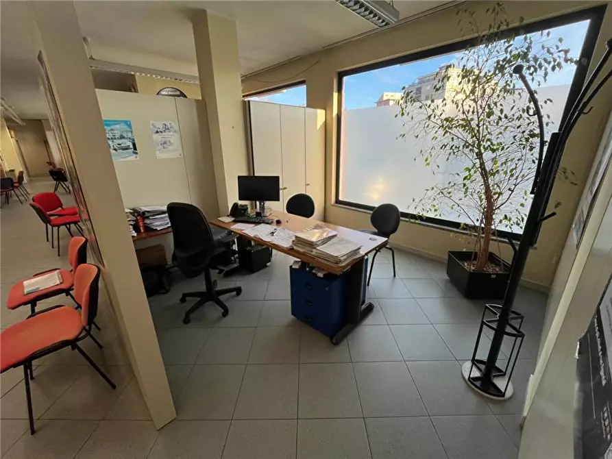 Immagine 3 di Ufficio in vendita  a Casale Monferrato