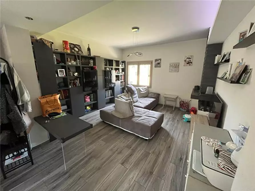 Immagine 3 di Villa in vendita  a Robbio