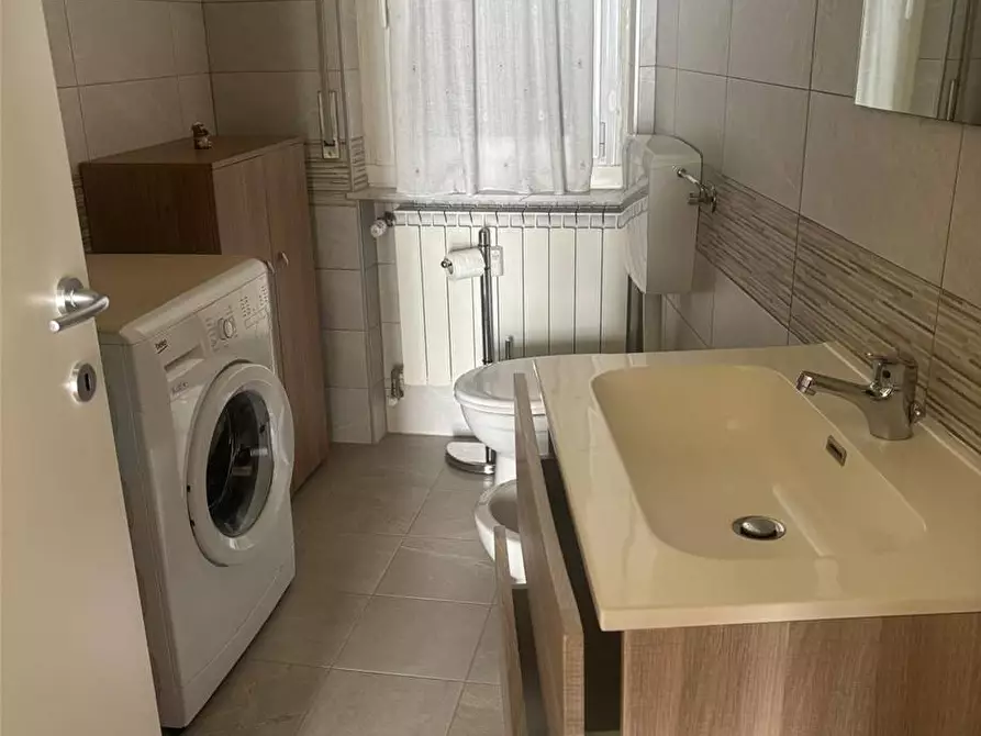 Immagine 5 di Appartamento in affitto  in Via GUGLIELMO VIII, 8 a Casale Monferrato