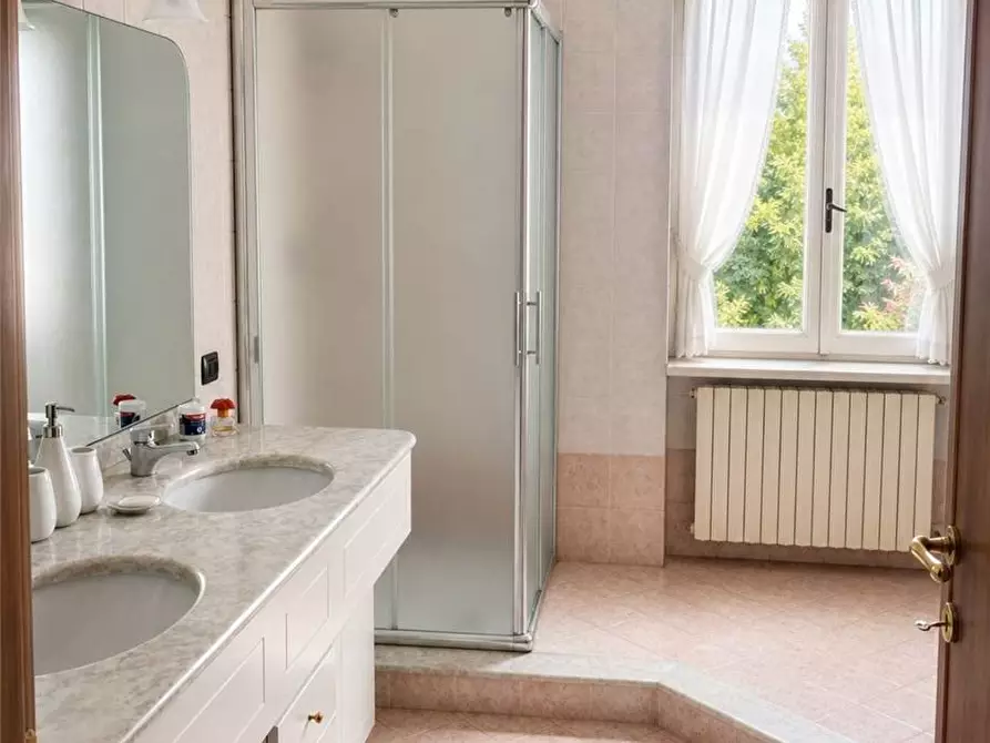 Immagine 7 di Villa in vendita  in Via Risorgimento, 3 a Villongo