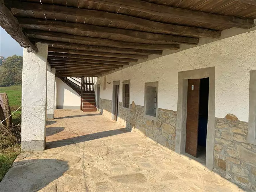 Immagine 4 di Rustico / casale in vendita  in Loc. Nembra sotto, 10 a Adrara San Martino