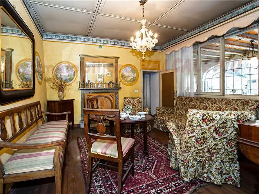Immagine 3 di Villa in vendita  in Via Roma, 35 a Castelli Calepio