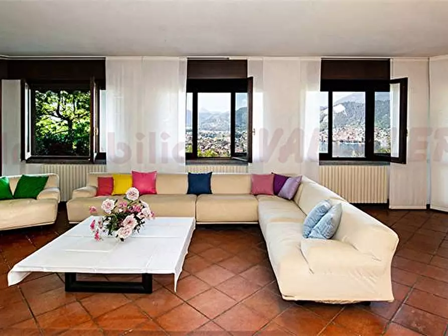 Immagine 1 di Villa in vendita  in Via Gianini, 14 a Paratico