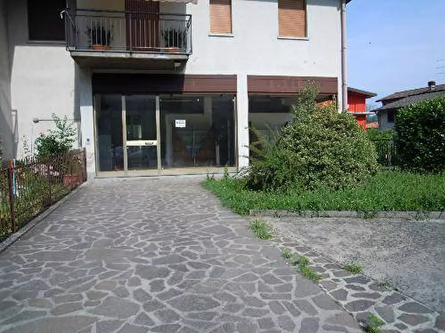 Immagine 3 di Attività commerciale in vendita  in Via Celatica, 26 a Gandosso
