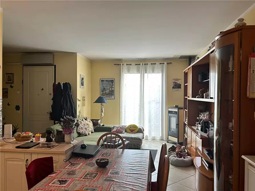Immagine 5 di Villa in vendita  in Via Francesco Nullo, 3 a Villongo