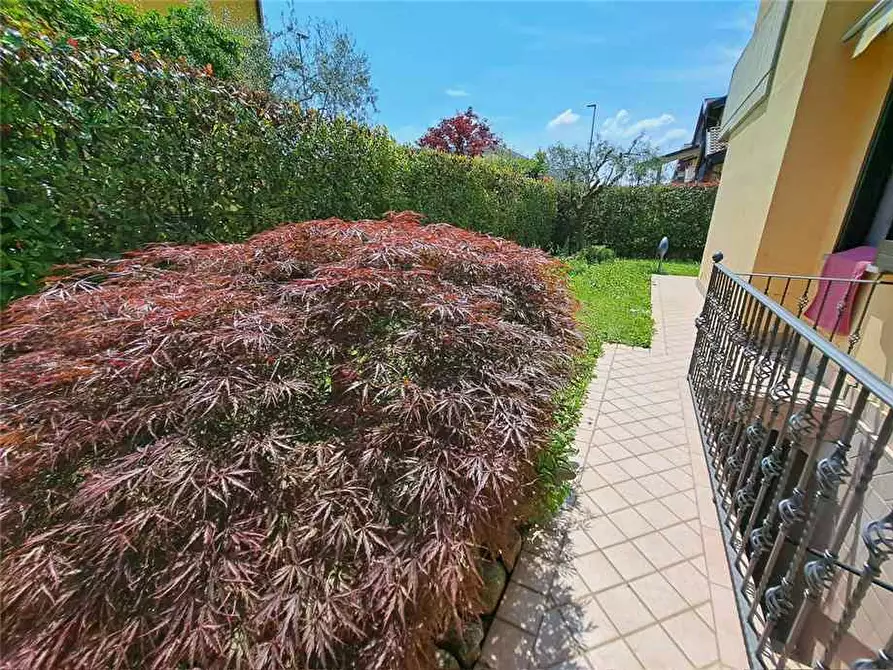Immagine 15 di Appartamento in vendita  in Via Roma a Villongo