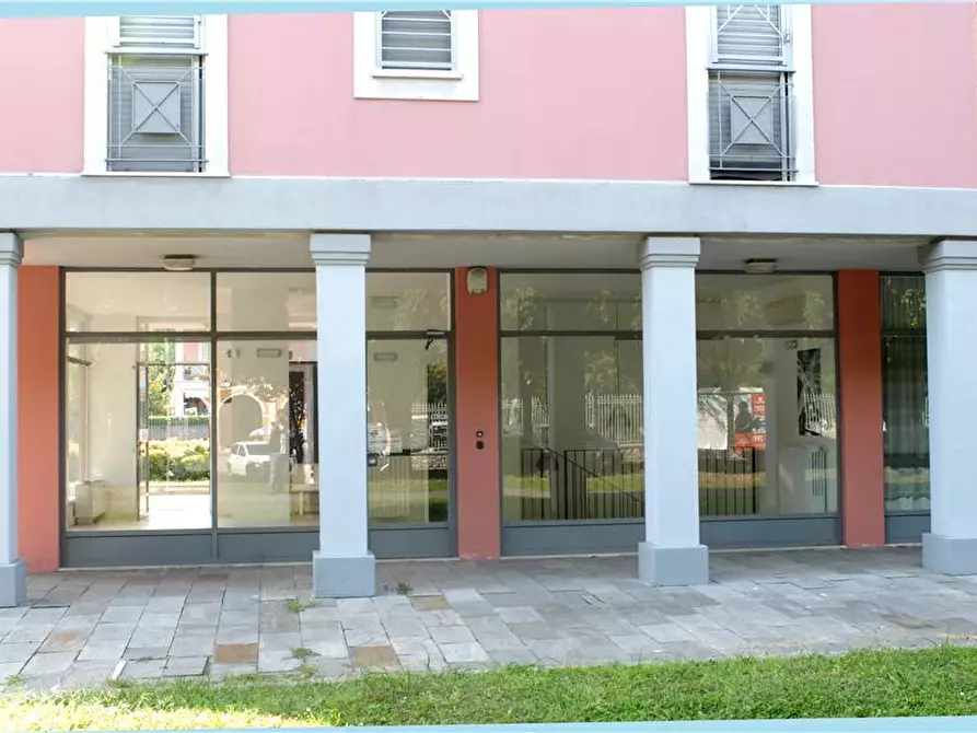 Immagine 5 di Attività commerciale in vendita  in Via Renica, 63 a Brescia