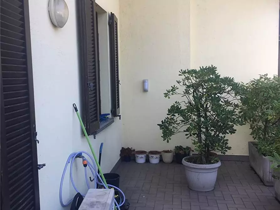 Immagine 13 di Appartamento in vendita  in Via Kennedy, 10 a Villongo
