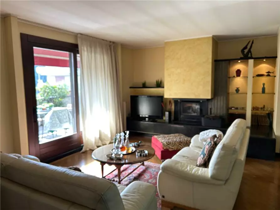 Immagine 3 di Appartamento in vendita  in Via Kennedy, 10 a Villongo