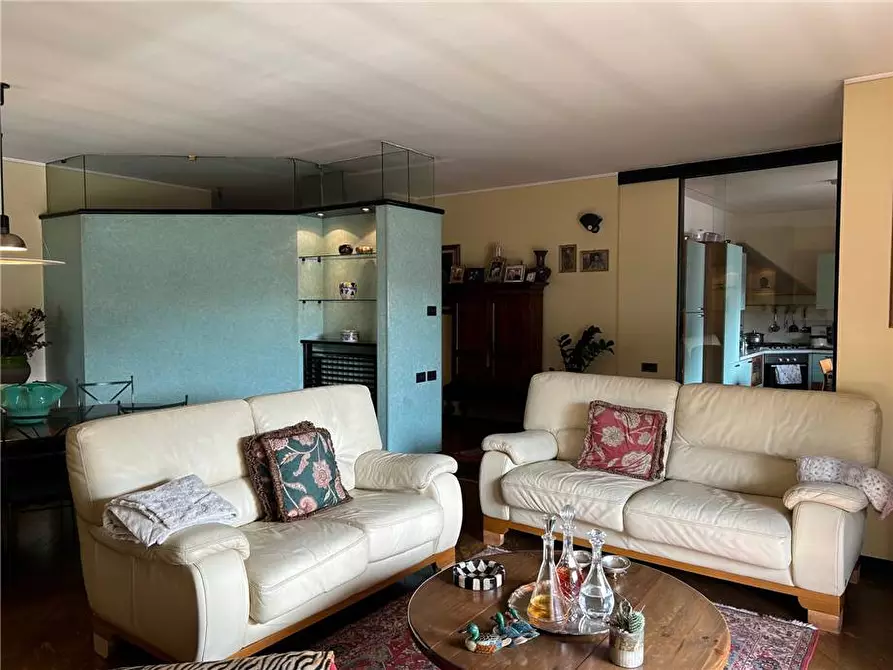 Immagine 4 di Appartamento in vendita  in Via Kennedy, 10 a Villongo