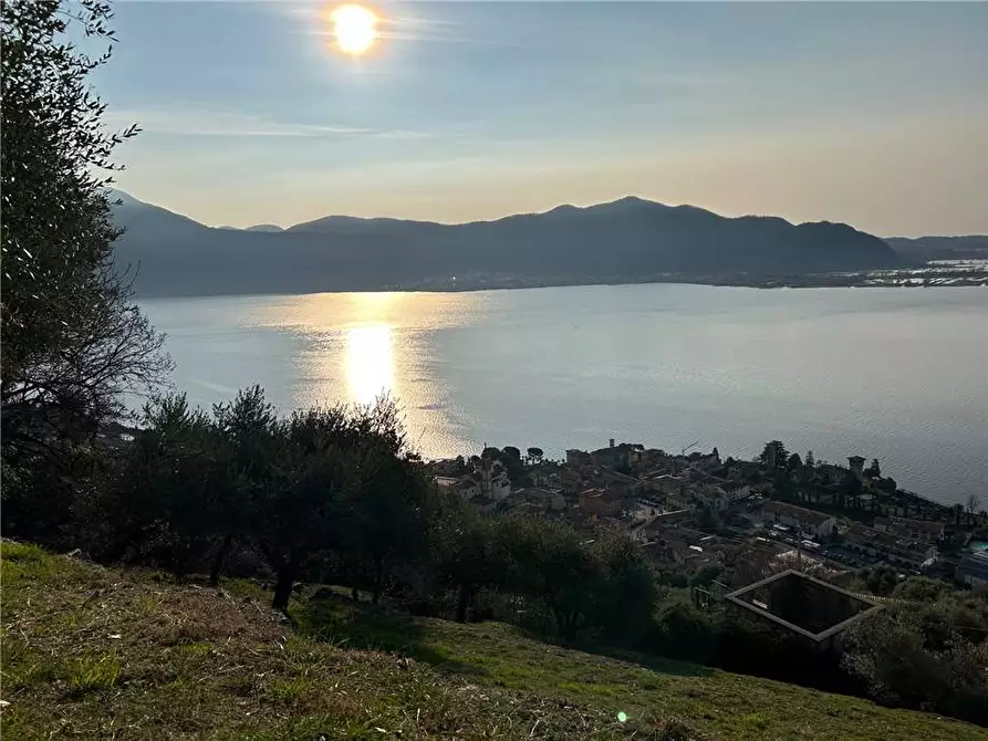Immagine 2 di Terreno in vendita  in Via Vasti di Sopra, 10 a Predore