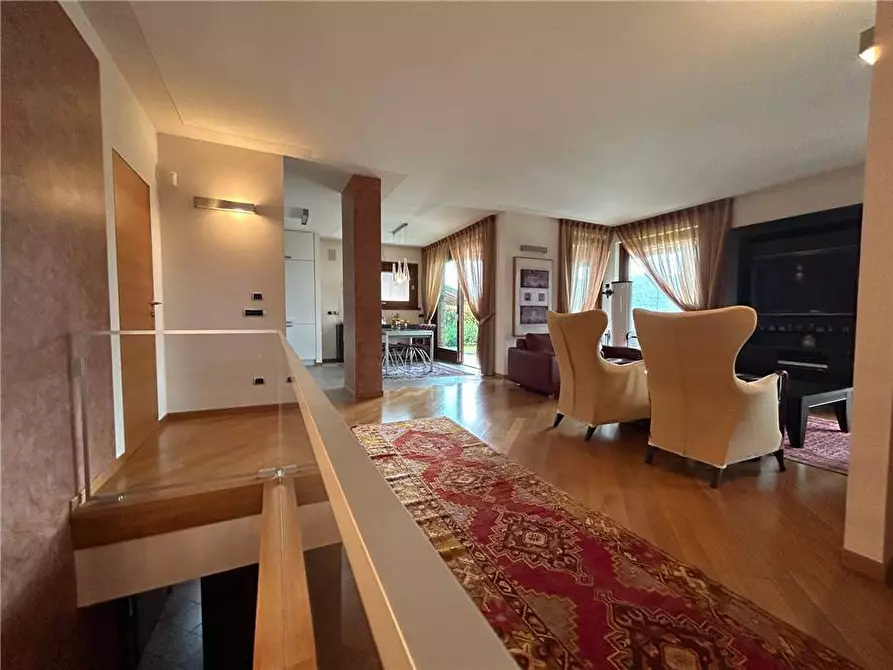 Immagine 12 di Villa in vendita  in Via Isacco e Febo Arcangeli a Sarnico