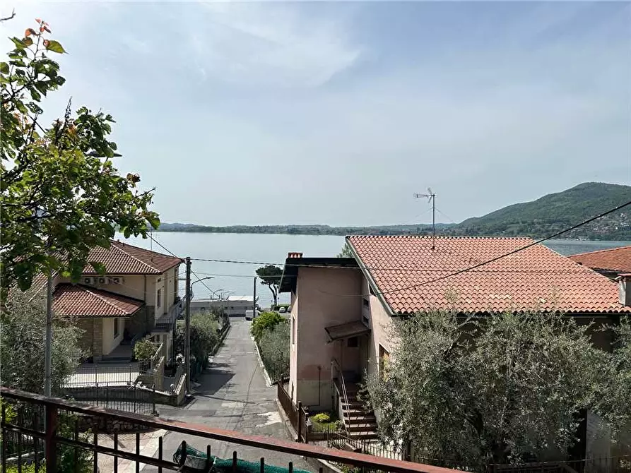 Immagine 3 di Stabile in vendita  in Via Campitino a Predore