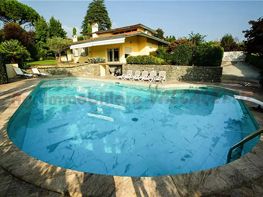 Immagine 1 di Villa in vendita  a Villongo