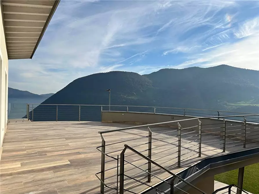 Immagine 3 di Villa in vendita  in Via Aldo Moro a Vigolo