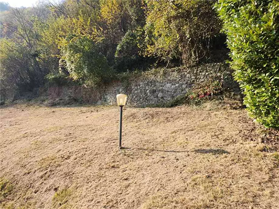 Immagine 3 di Terreno in vendita  in Via Del Serro, snc a Castro