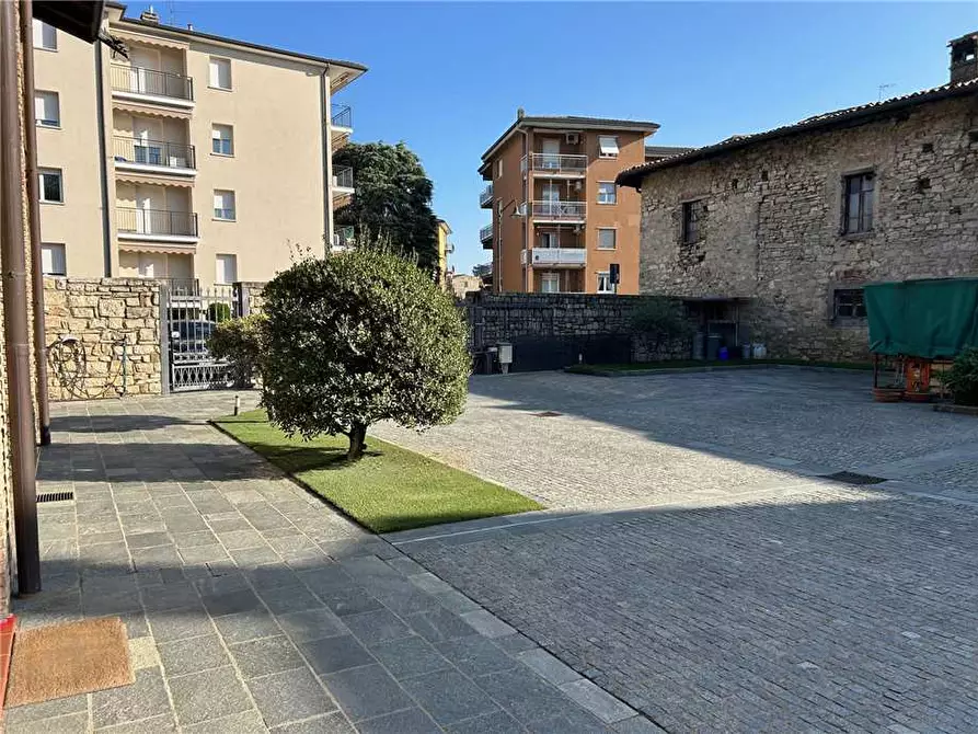 Immagine 6 di Rustico / casale in vendita  a Grumello Del Monte