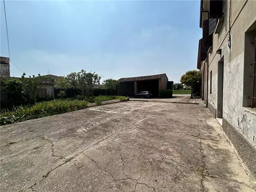 Immagine 8 di Rustico / casale in vendita  in Via Villa Belgiardino, 41 a Ceresara