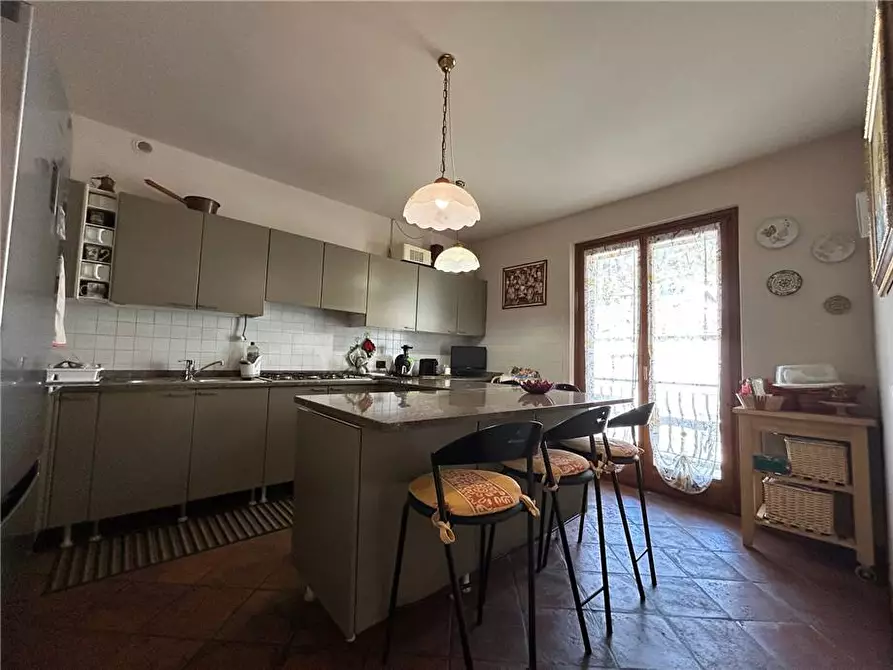 Immagine 8 di Appartamento in vendita  in Via Praslini, 1 a Adrara San Martino