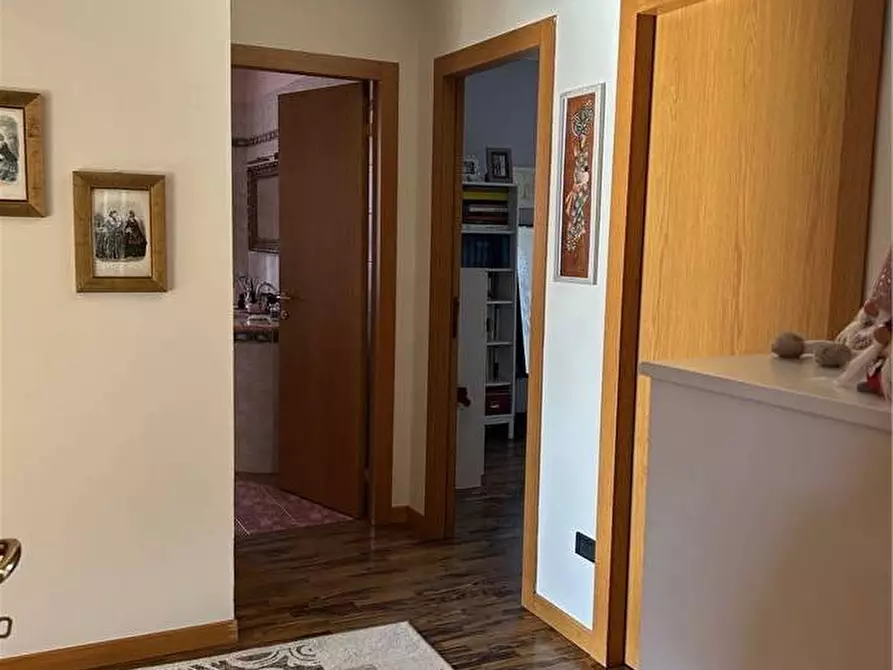 Immagine 9 di Appartamento in vendita  in Via Praslini, 1 a Adrara San Martino