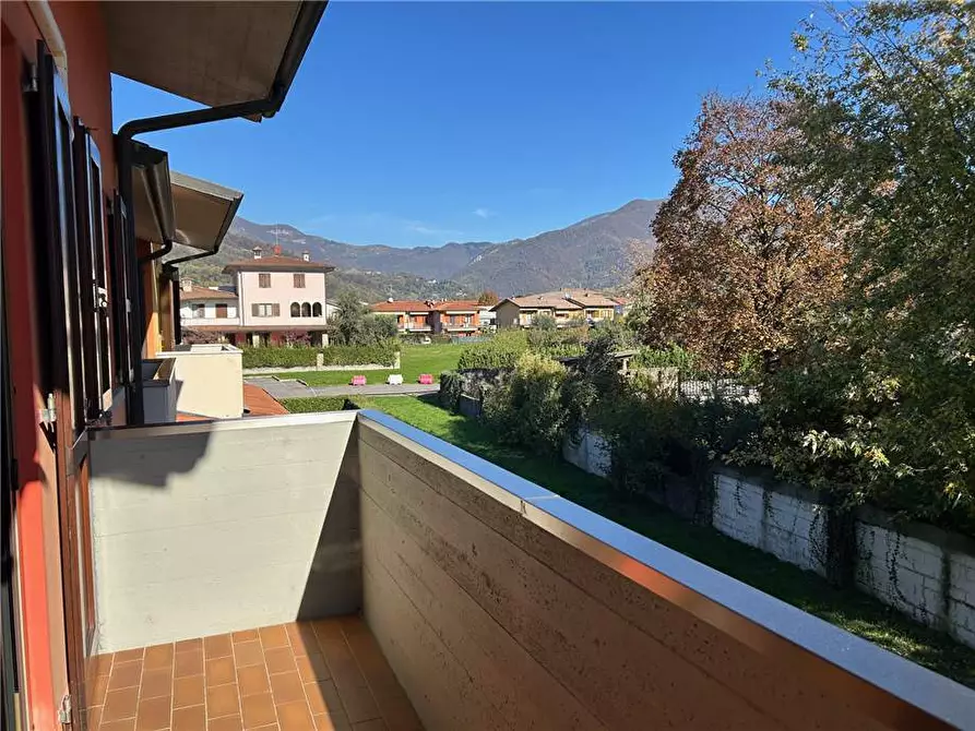 Immagine 11 di Villa in vendita  in Via Don Andreoletti, 17 a Villongo