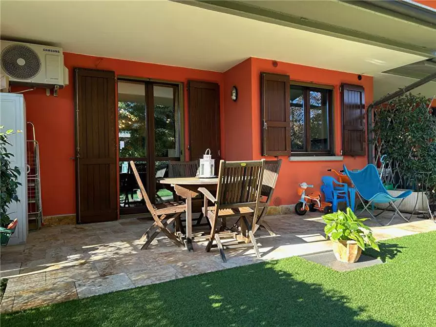 Immagine 15 di Villa in vendita  in Via Don Andreoletti, 17 a Villongo