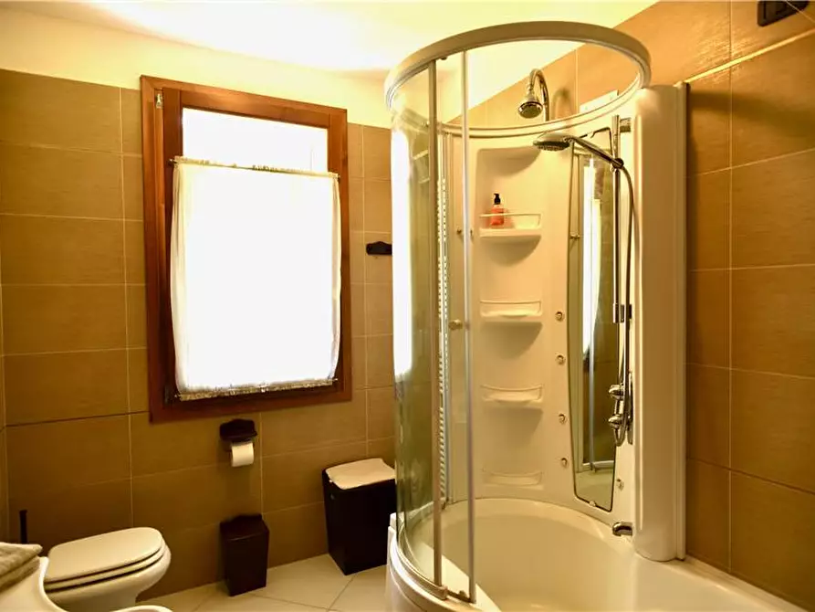 Immagine 9 di Villa in vendita  in Via San michele a Foresto Sparso