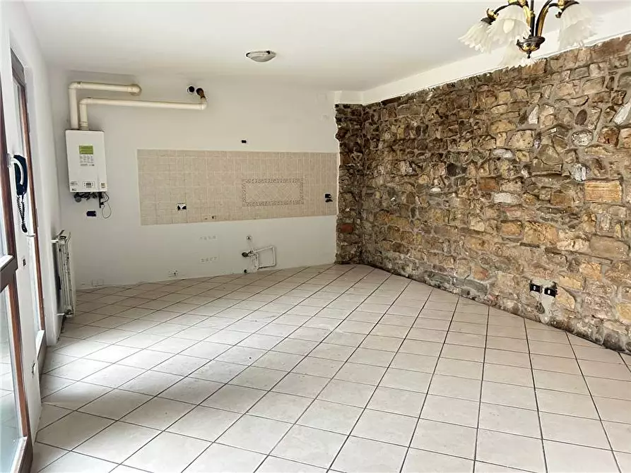 Immagine 2 di Appartamento in vendita  in Via Don Luigi Monti, 6 a Credaro