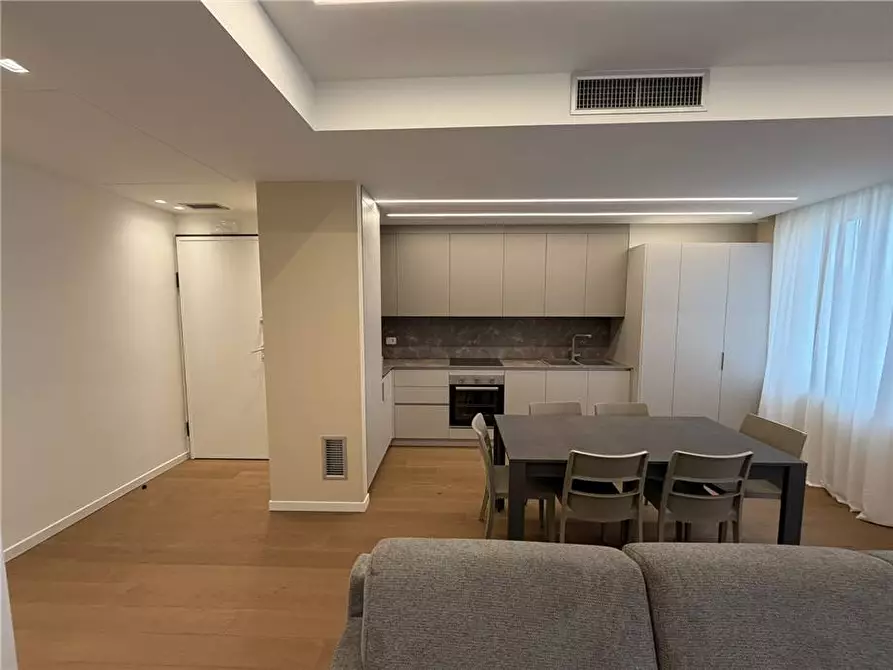 Immagine 2 di Appartamento in vendita  in Via Manzoni, 8 a Sarnico