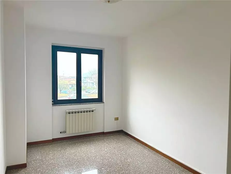 Immagine 15 di Appartamento in vendita  in Via Alpini, 1 a Sarnico