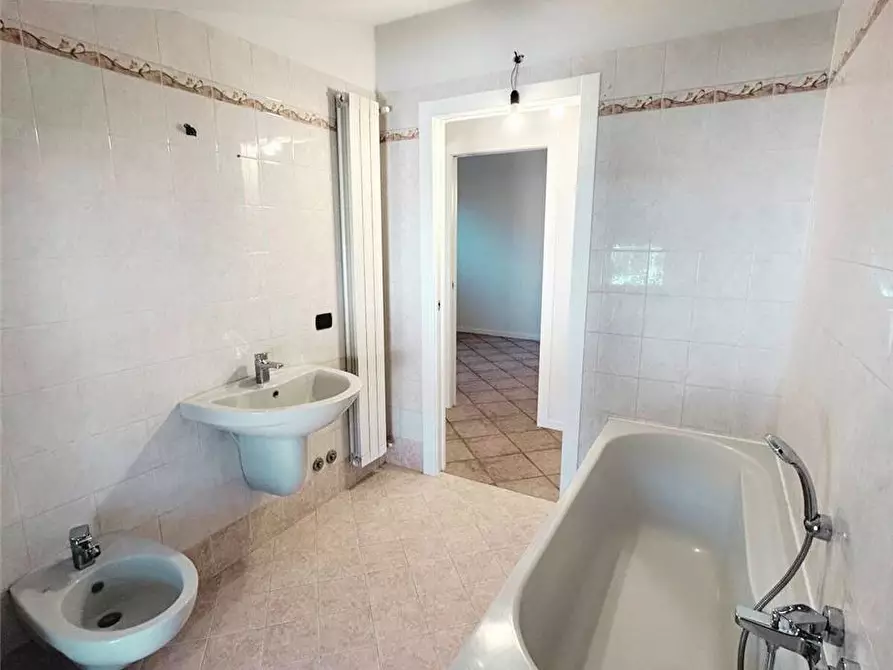 Immagine 10 di Appartamento in vendita  in Via Pietra di Credaro, 11 a Credaro
